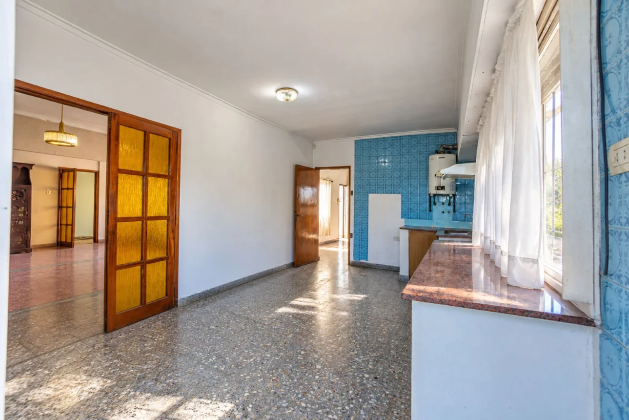 Piso de 3 ambientes en venta en La Plata, Calle 137 Esquina 33 2000