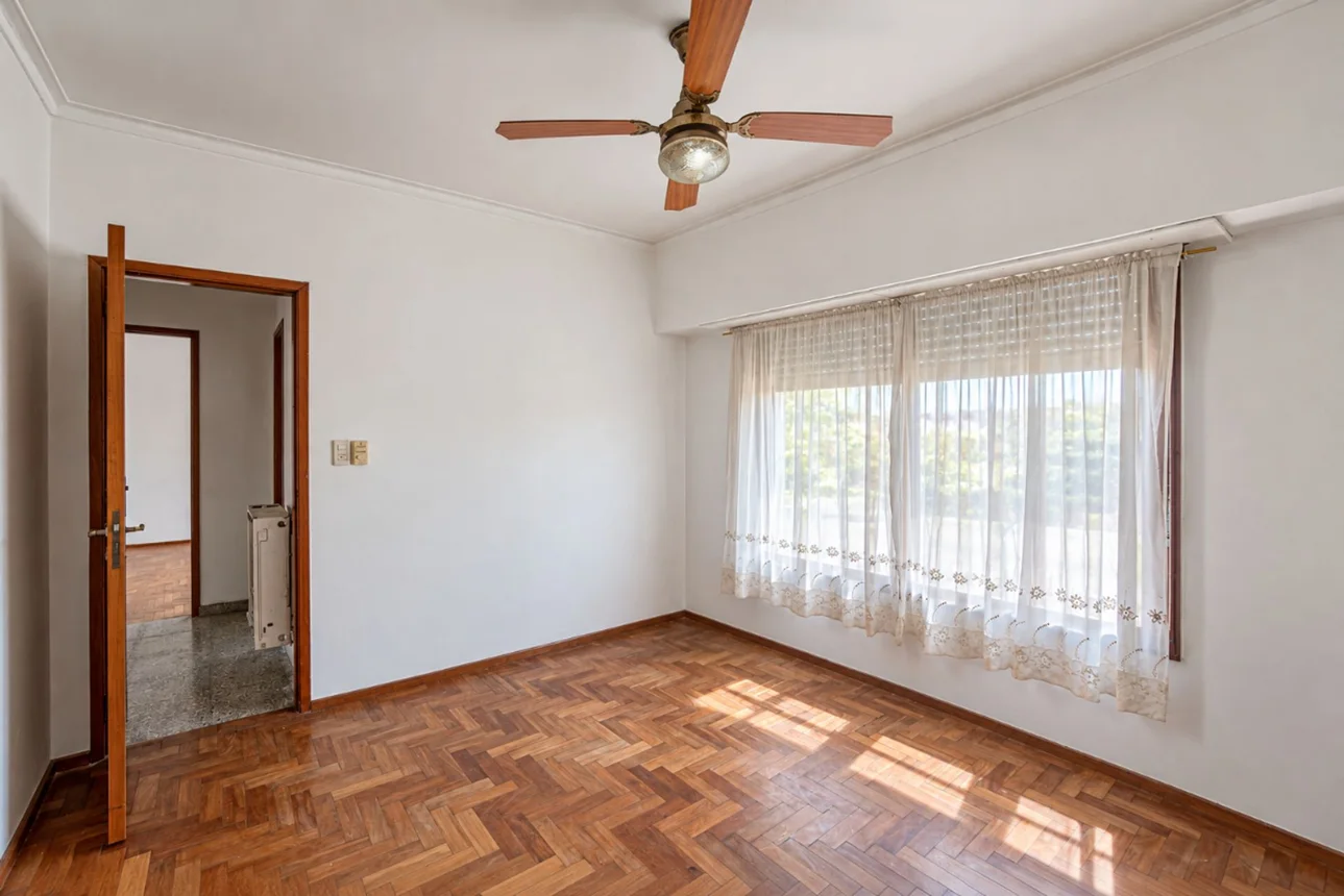 Piso de 3 ambientes en venta en La Plata, Calle 137 Esquina 33 2000, foto 2