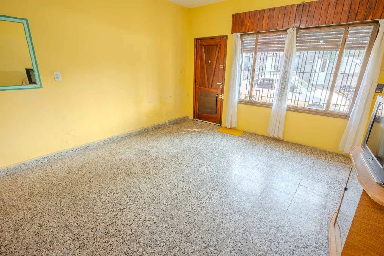 Venta PH 3 amb - i. casanova - patio - galpón, foto 2