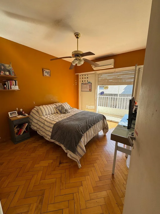 Departamento de 4 ambientes en venta en Balvanera, Pasteur 300