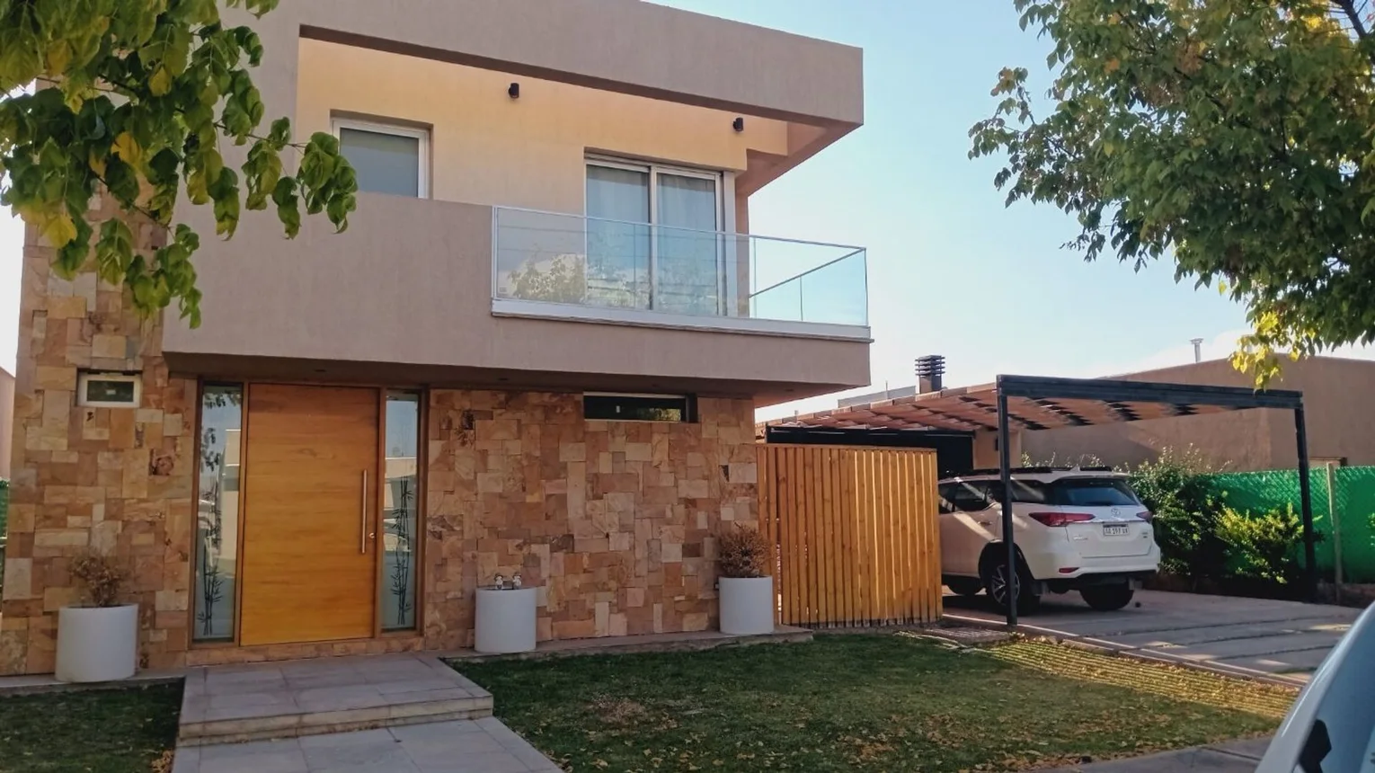 Casa dúplex en venta en Luján de Cuyo