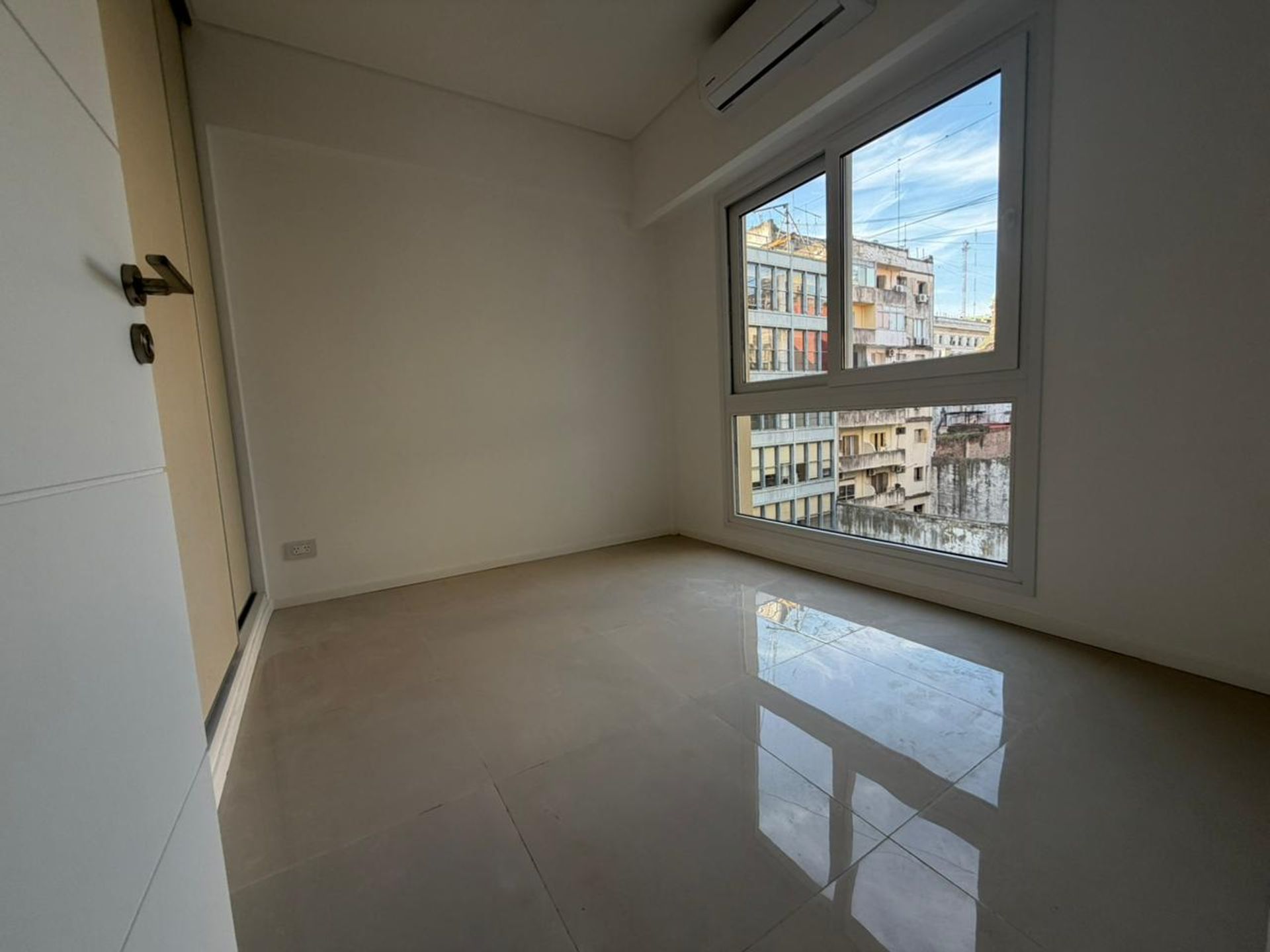 Foto 22 — VTA ESTR 2 AMB C/BALCON/ AMENIT EXC UBI S.TELMO