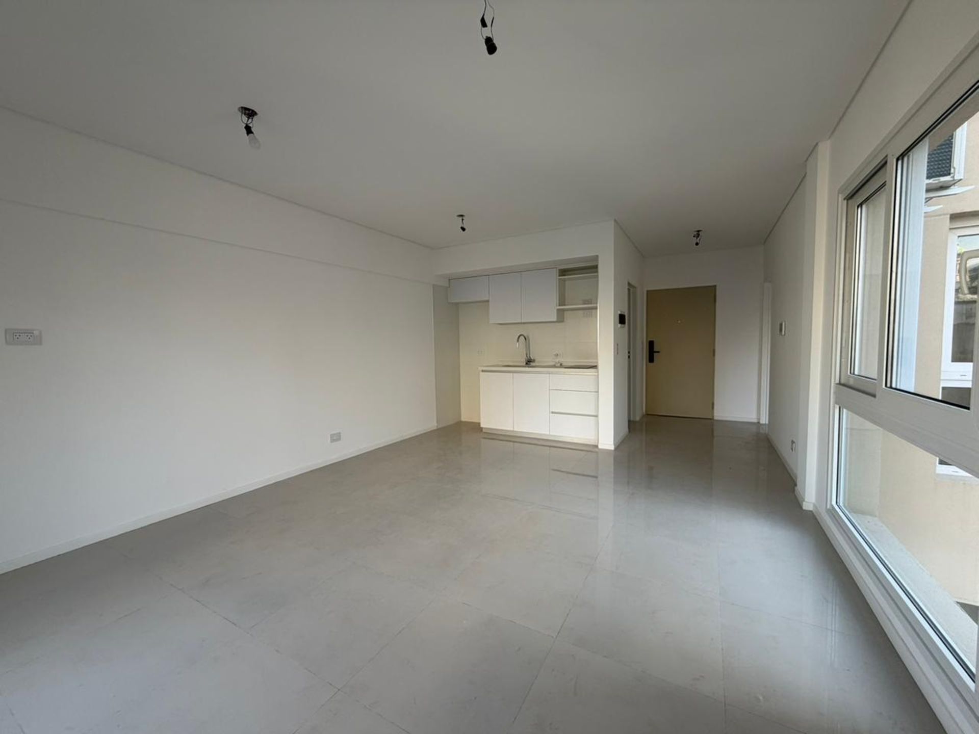 Foto 26 — VTA ESTR 2 AMB C/BALCON/ AMENIT EXC UBI S.TELMO