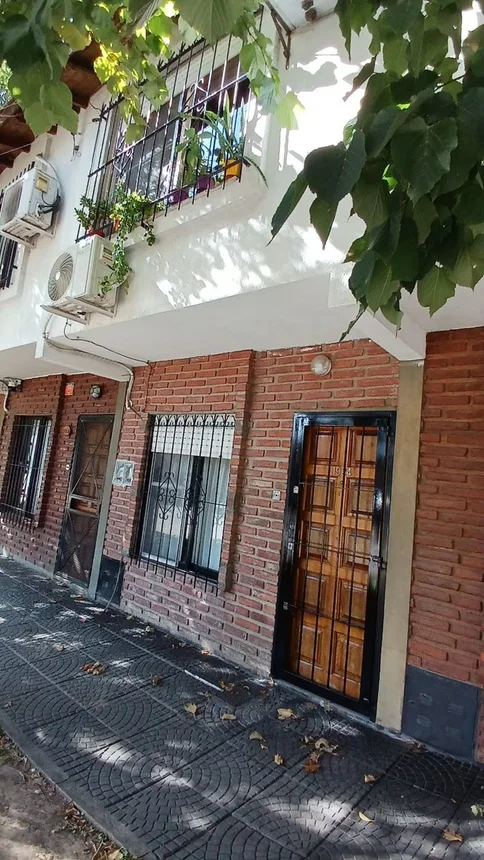 Casa dúplex en venta en Villa Luzuriaga