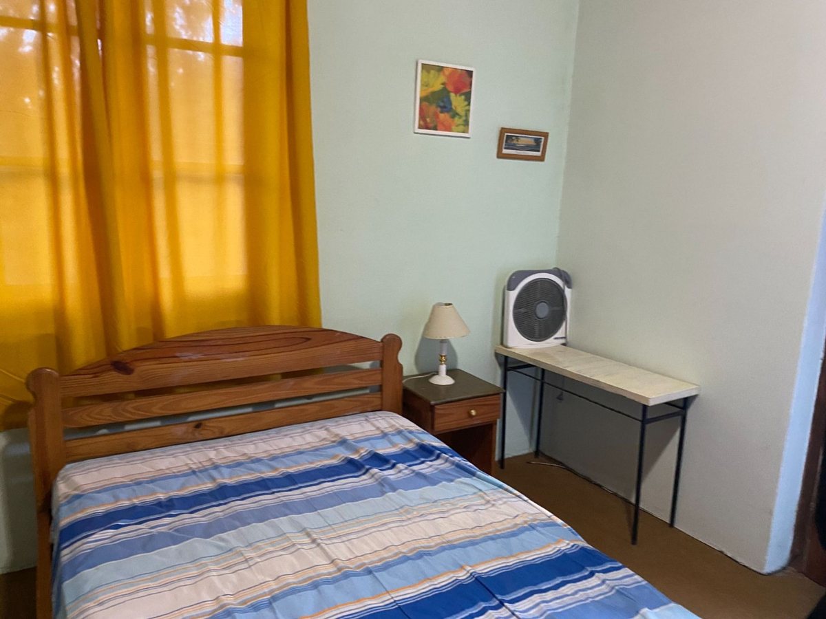 CASA VENTA SAN LORENZO CON CABAÑA Y PILETA - foto 6