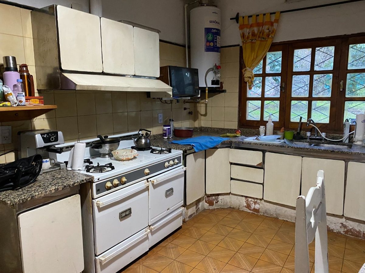 CASA VENTA SAN LORENZO CON CABAÑA Y PILETA - foto 2