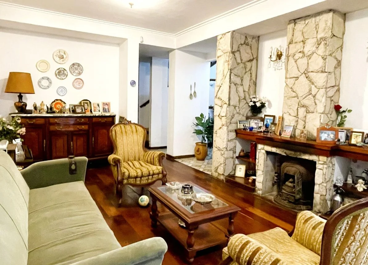 Casa en venta en La Plata, foto 2