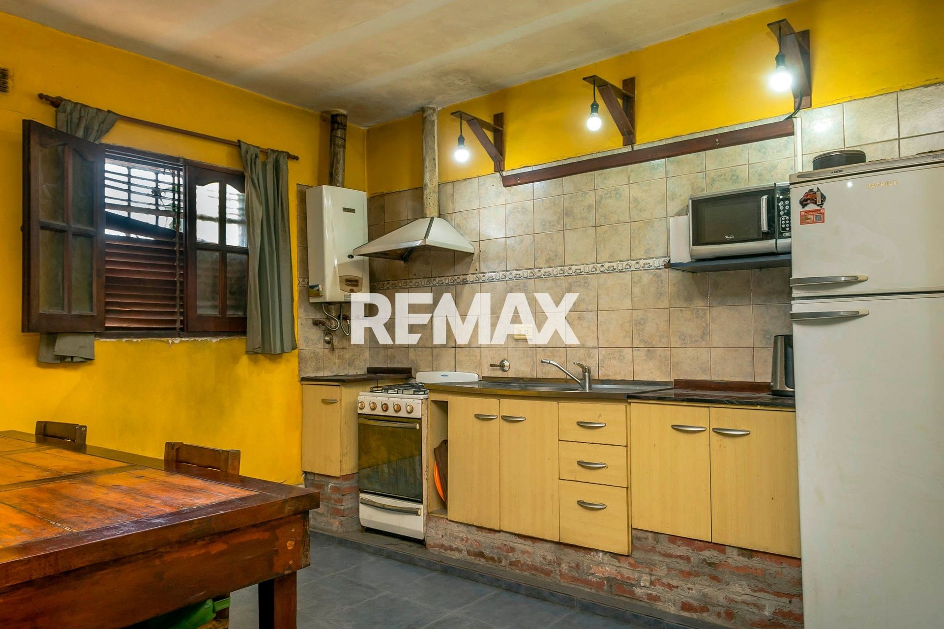 CASA ESQUINA EN VENTA ZONA SUR APTA CREDITO - foto 8