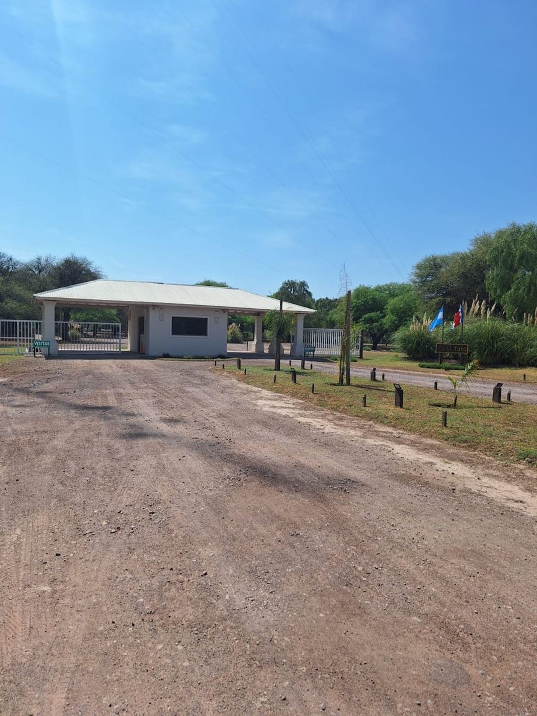 VENTA DE LOTE ESQUINA EN BARRIO PRIVADO EL TATU