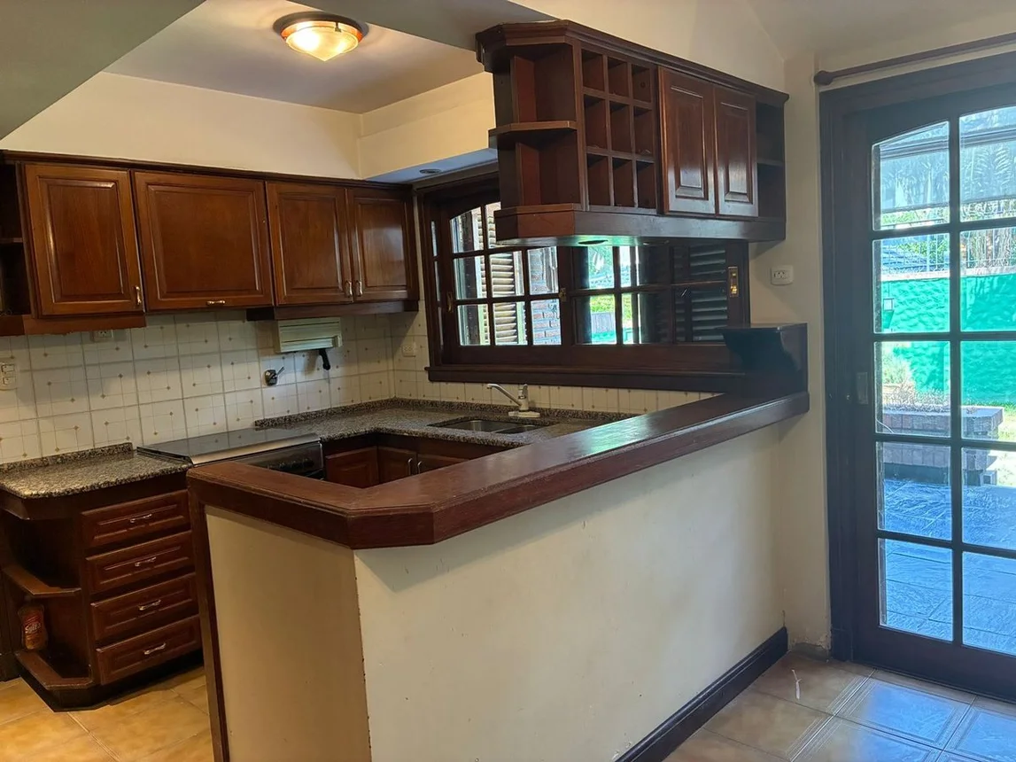 Casa en venta en Villa Sarmiento, foto 4