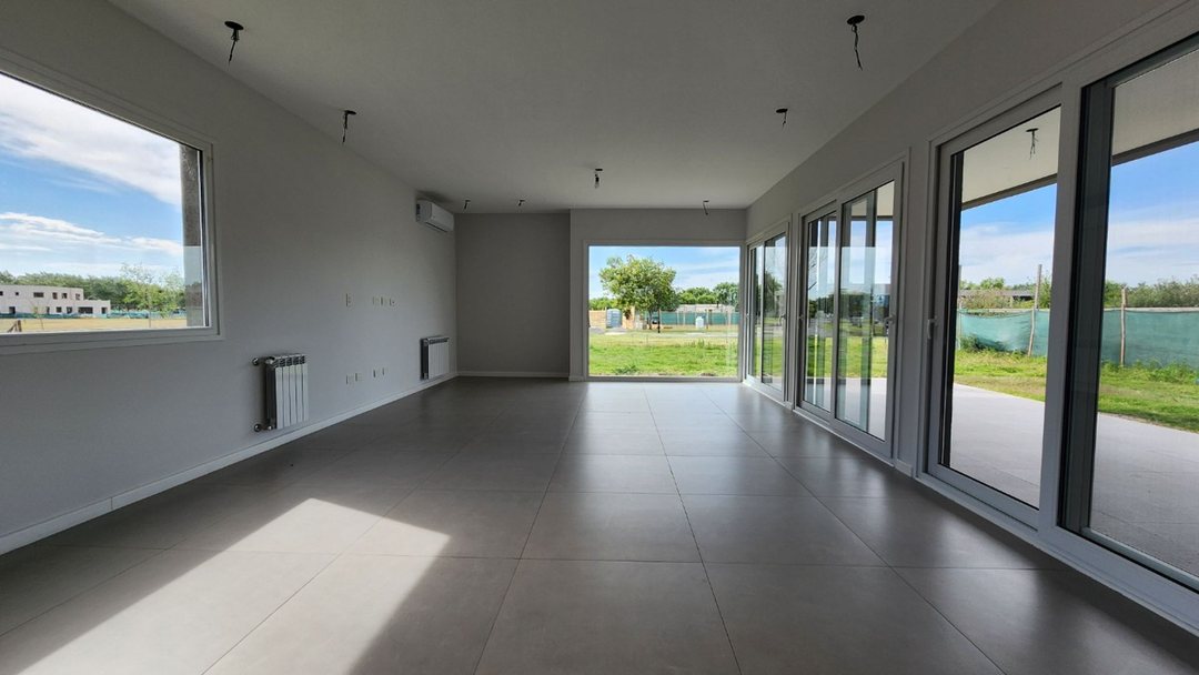 CASA EN VENTA EN HARAS DEL SUR III