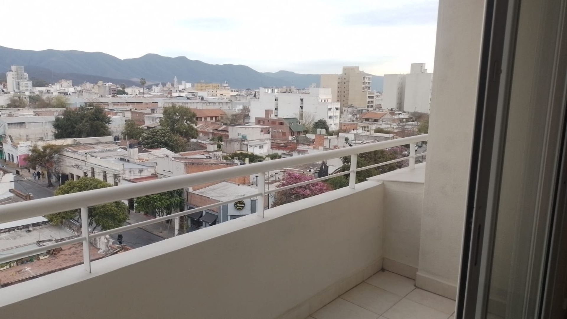 DEPARTAMENTO AMPLIO EN ALQUILER MACROCENTRO 2 DORM - foto 14