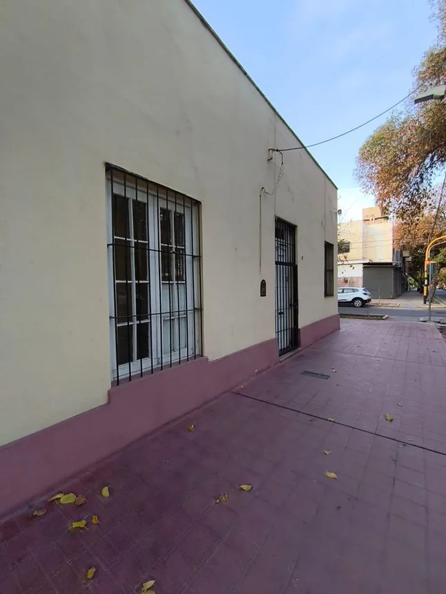 Casa en venta en Mendoza, foto 2