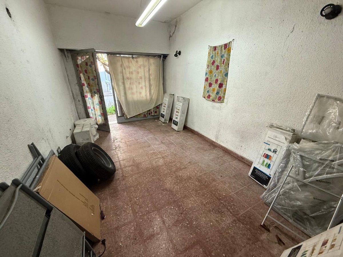 Foto 7 — LOTE EN VENTA BERNAL OESTE - CON DPTO A RECICLAR