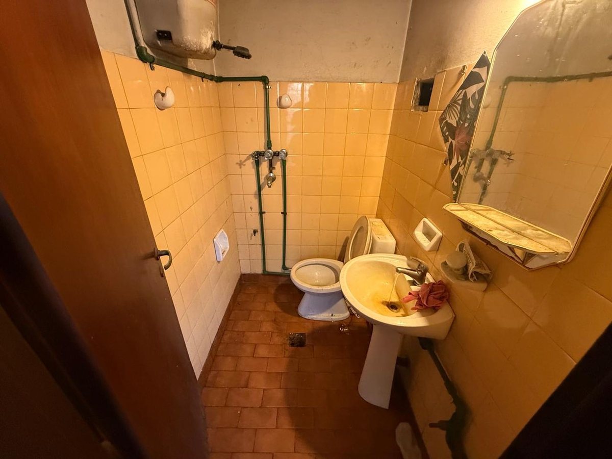 Foto 6 — LOTE EN VENTA BERNAL OESTE - CON DPTO A RECICLAR