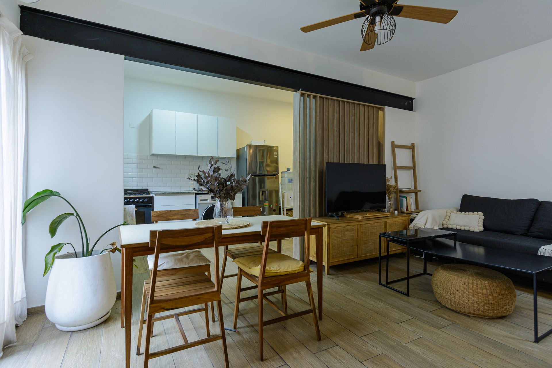 VENTA PH 2 AMB REMODELADO CON PATIO - MARTÍNEZ - foto 2