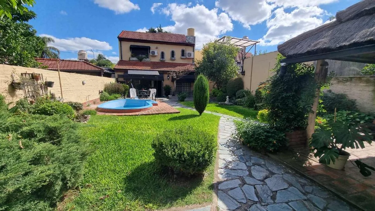 Casa de 7 ambientes en venta en Martín Coronado, San Ramón 2200