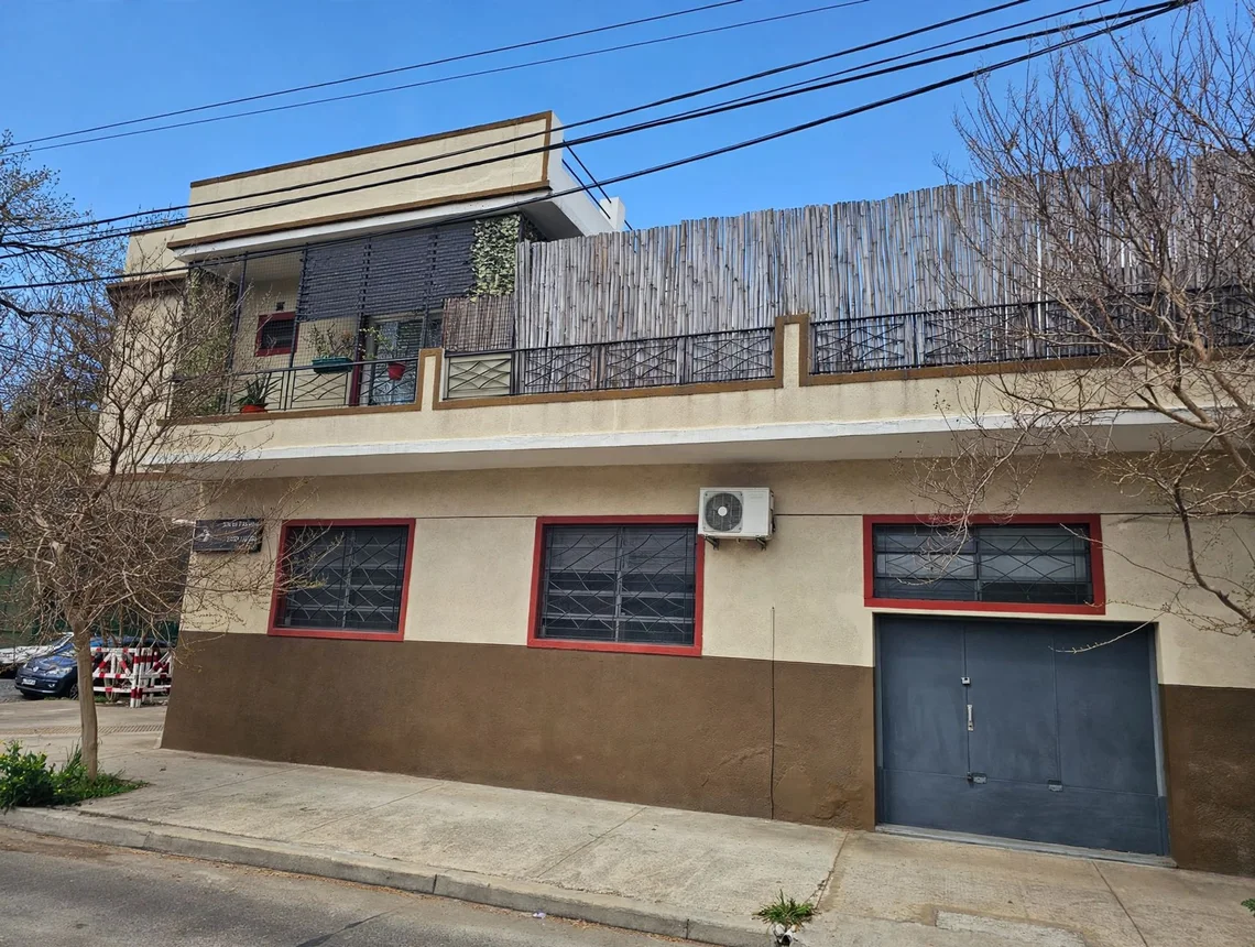 Casa de 4 ambientes en venta en Villa Urquiza, Bucarelli 3200