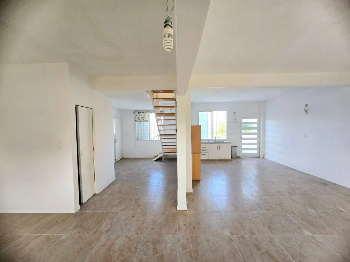PH de 5 ambientes en venta en Villa Maipú, Santa Marta 1900, foto 2