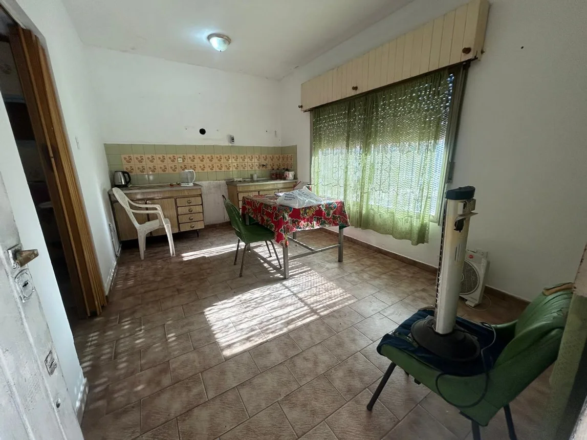 Casa de 3 ambientes en venta en Florencio Varela, Avenida 12 de Octubre 1000, foto 4