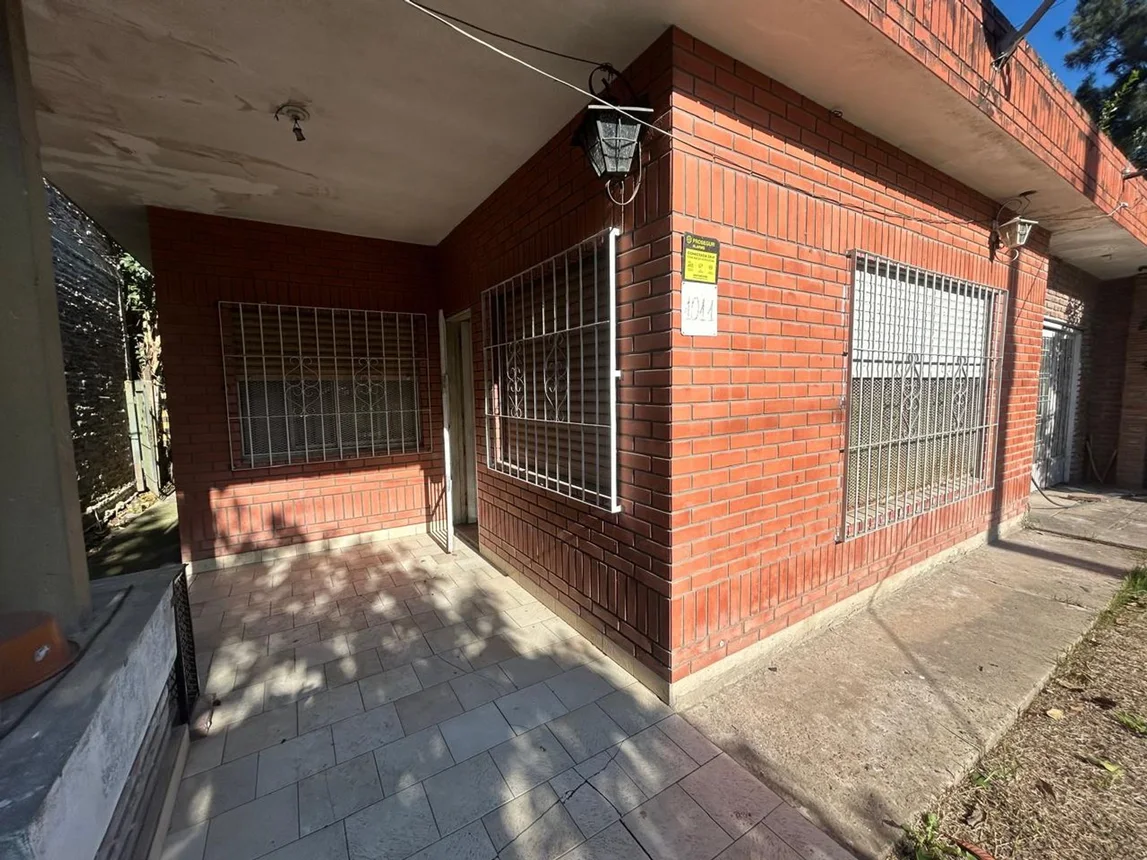 Casa de 3 ambientes en venta en Florencio Varela, Avenida 12 de Octubre 1000, foto 2