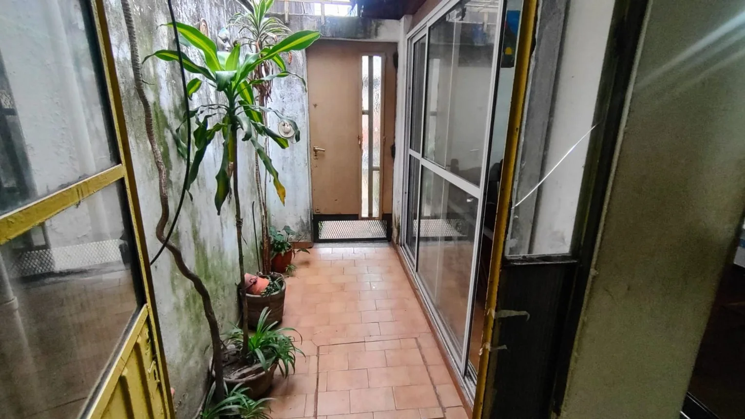 Casa de 3 ambientes en venta en Morón, Doctor Ricardo Balbín 700, foto 2