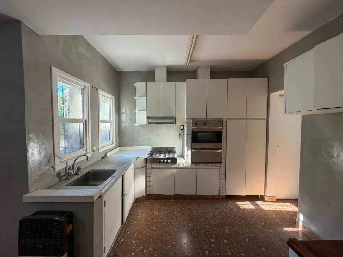 Casa de 4 ambientes en venta en Ciudad Jardín, Avenida Doctor Ricardo Balbín 2200, foto 3