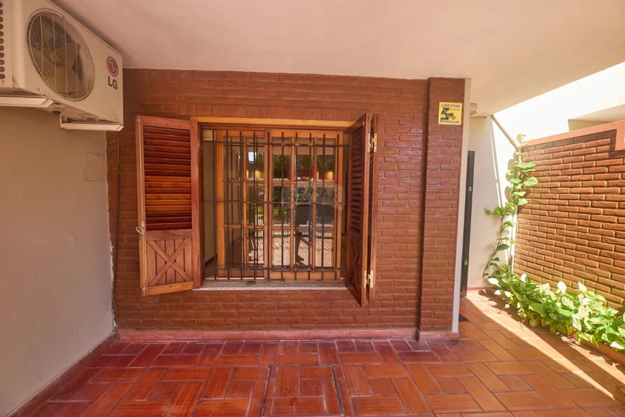 Casa dúplex de 3 ambientes en venta en Ezpeleta Este, Santa Fe 900, foto 3