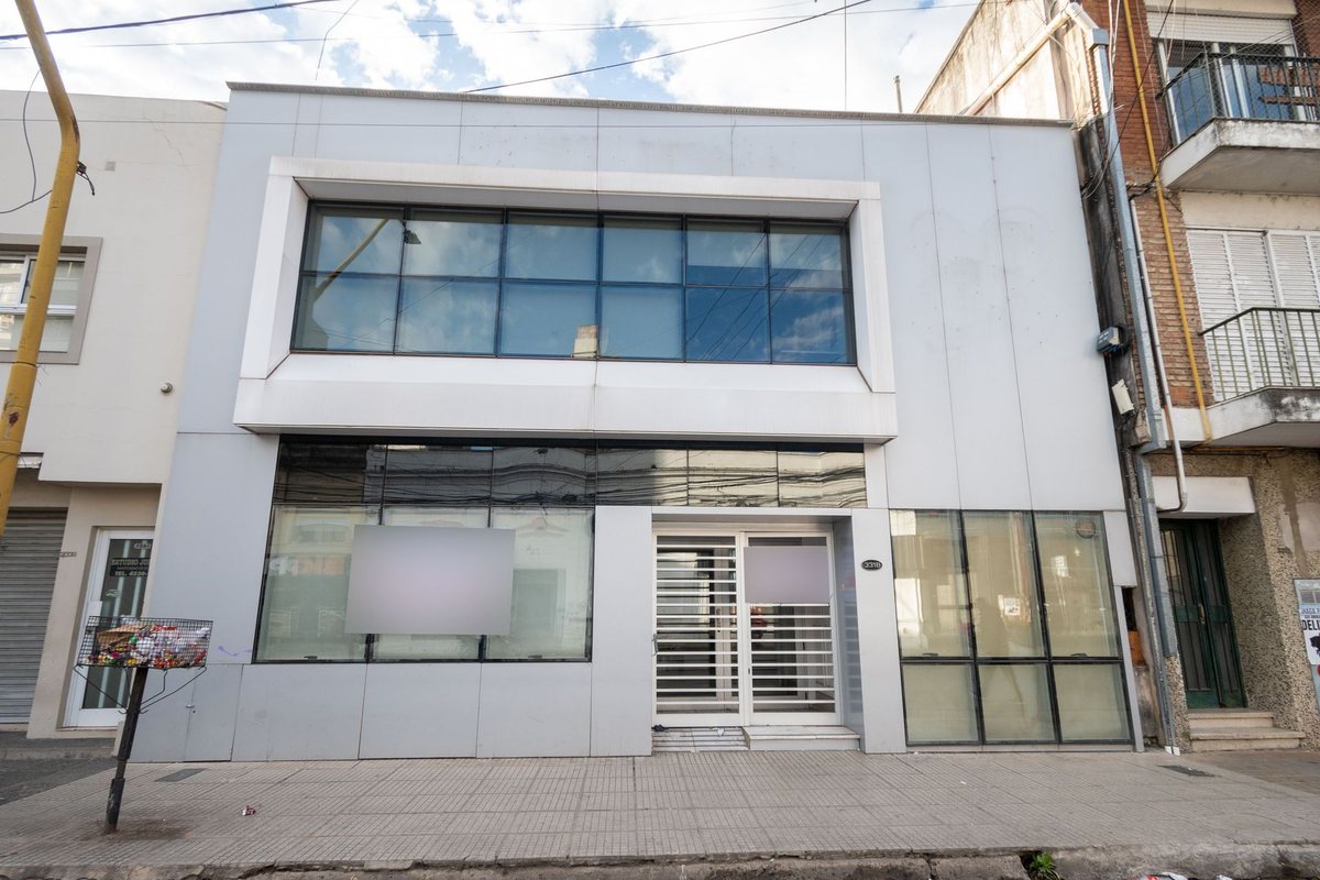 Venta oficina Av. 25 de mayo b° recoleta