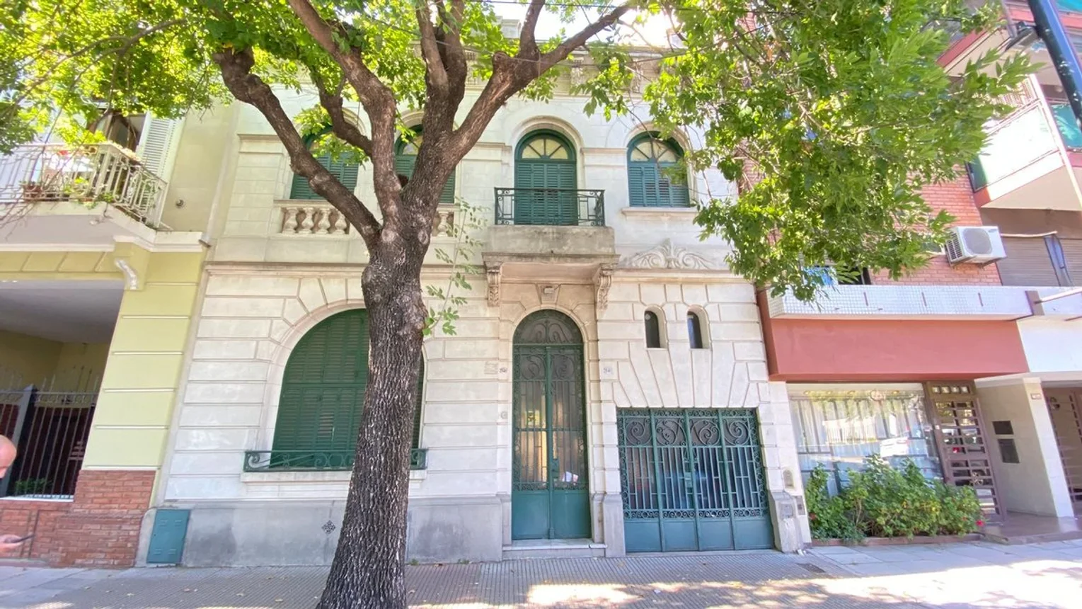 Casa de 5 ambientes en venta en Villa Pueyrredón, José León Cabezón 2600, foto 2
