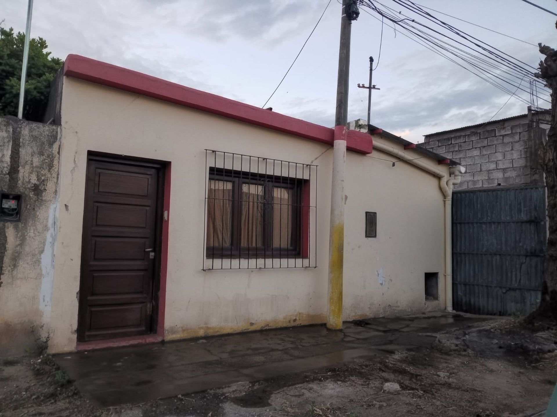 CASA EN VENTA 2 DORMITORIOS BARRIO INTERSINDICAL - foto 10