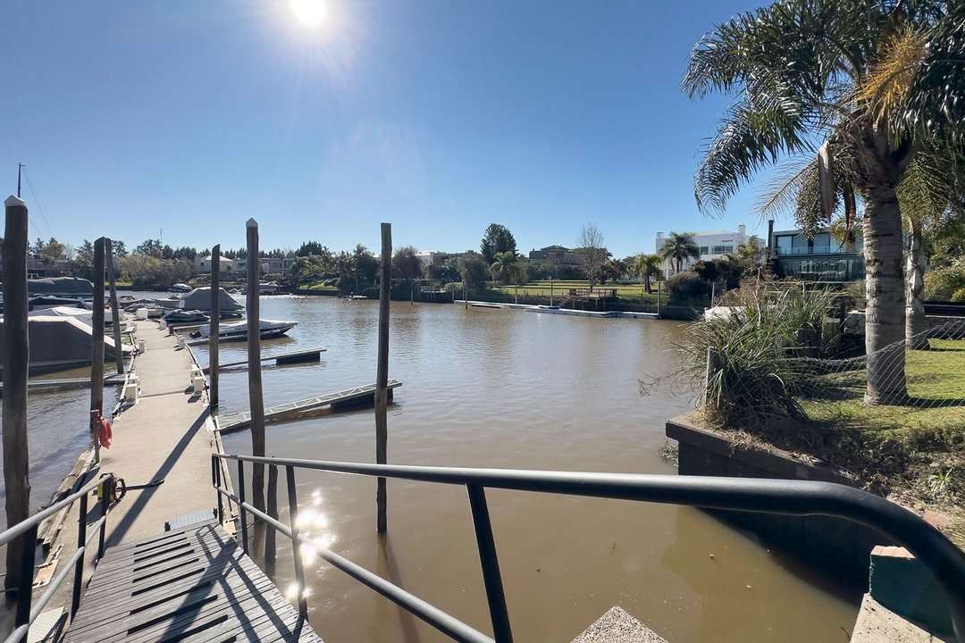 VENTA CASA 4 AMB SAN ISIDRO LABRADOR VILLANUEVA