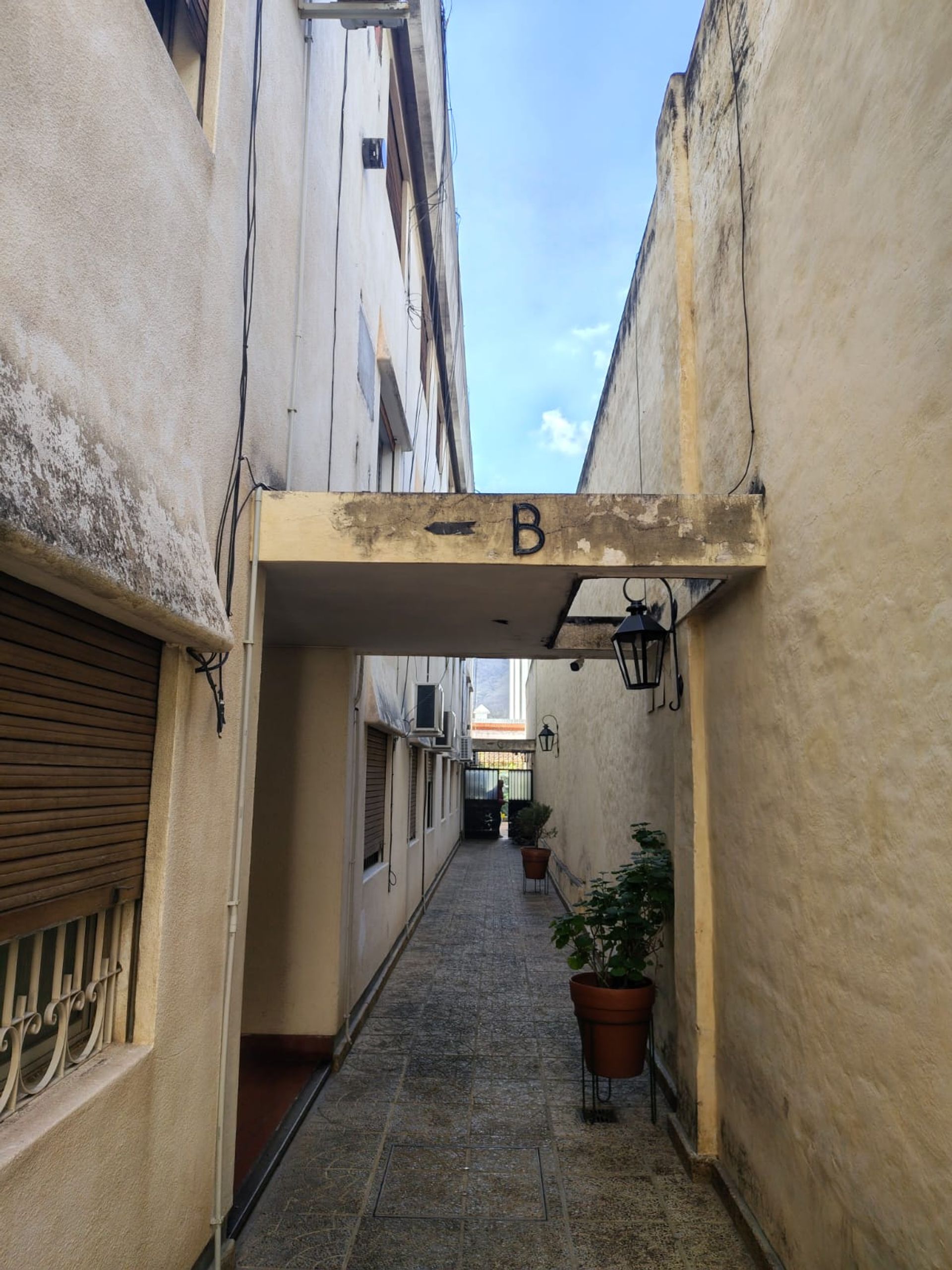 DEPARTAMENTO EN ALQULER DEAN FUNES AL 300 2 DORM — foto 2