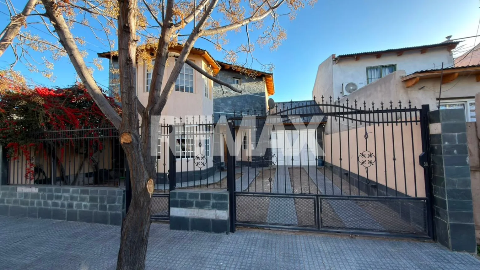 Casa en venta en Neuquén, foto 2