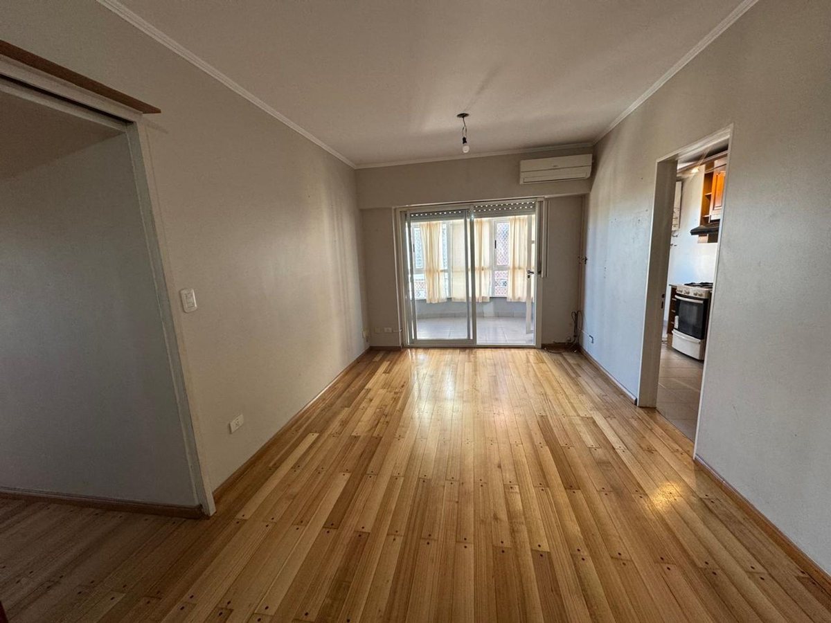 Foto 5 — Departamento en venta 3 ambientes cochera bernal