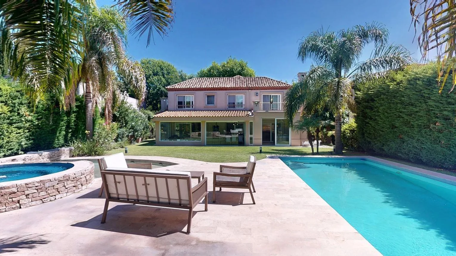 Casa en venta en Pilar