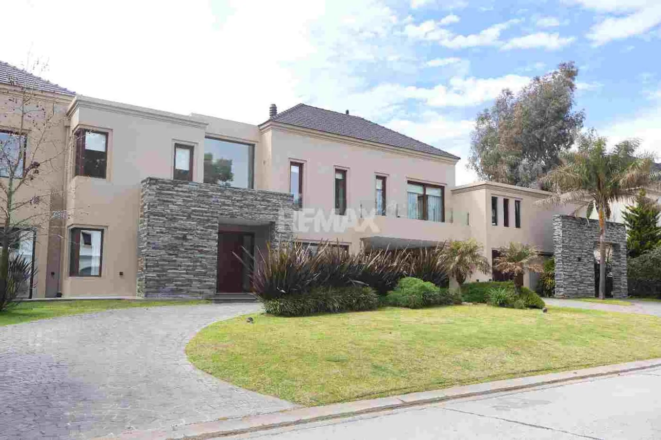 Casa en venta en Canning, Lorenzo Cresmani 4600