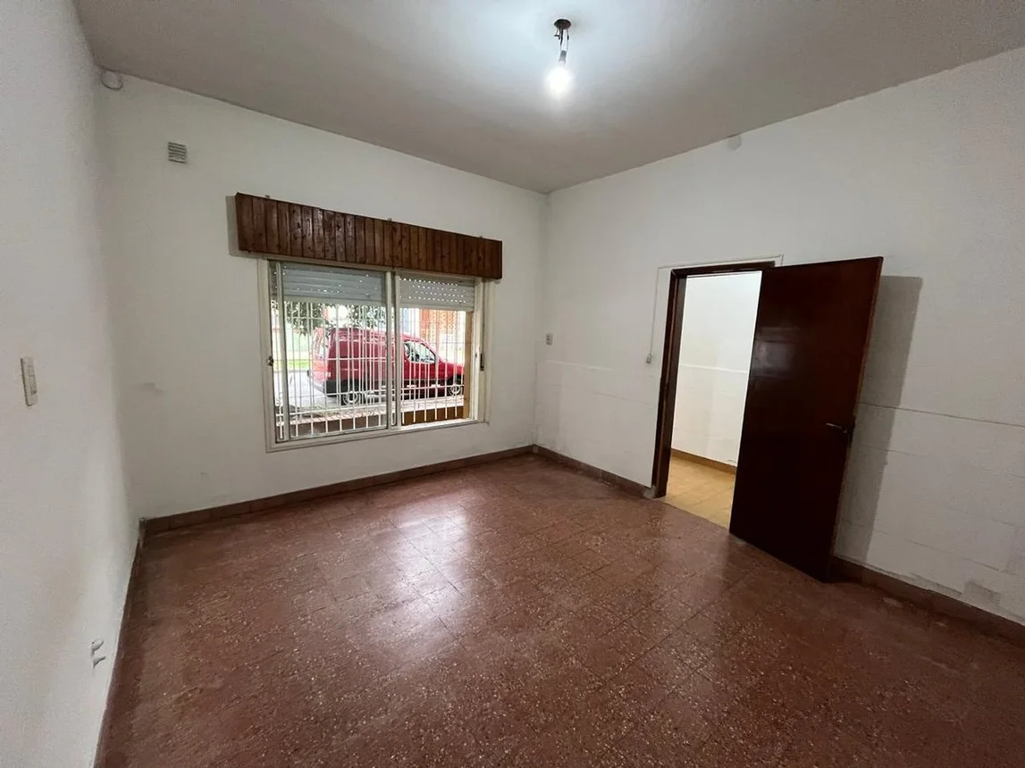 Casa de 6 ambientes en venta en Villa Bosch, Del Kaiser 1300, foto 4