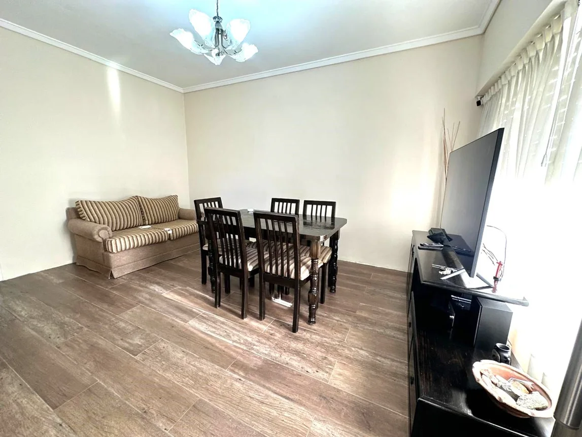 PH de 3 ambientes en venta en Villa Sarmiento, Dolores 200