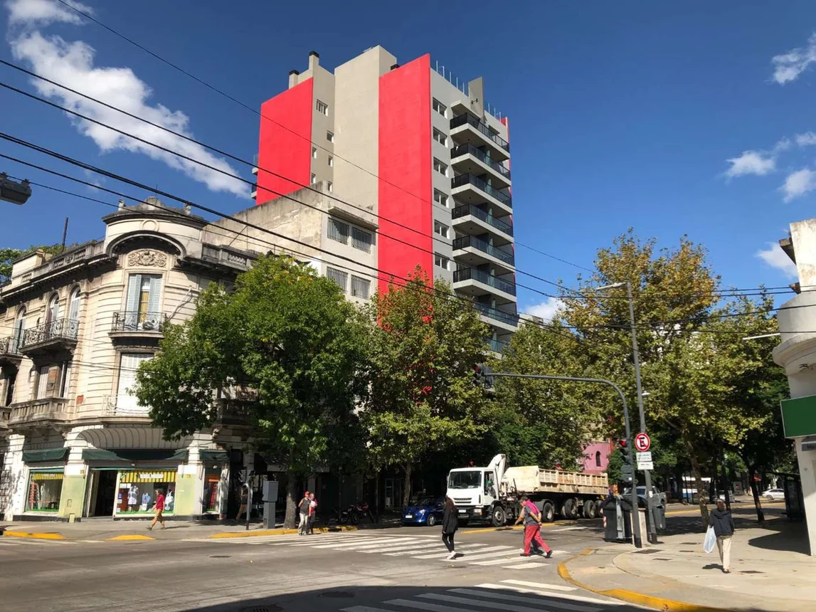 Departamento de 3 ambientes en venta en Barracas, Avenida Regimiento de Patricios 700
