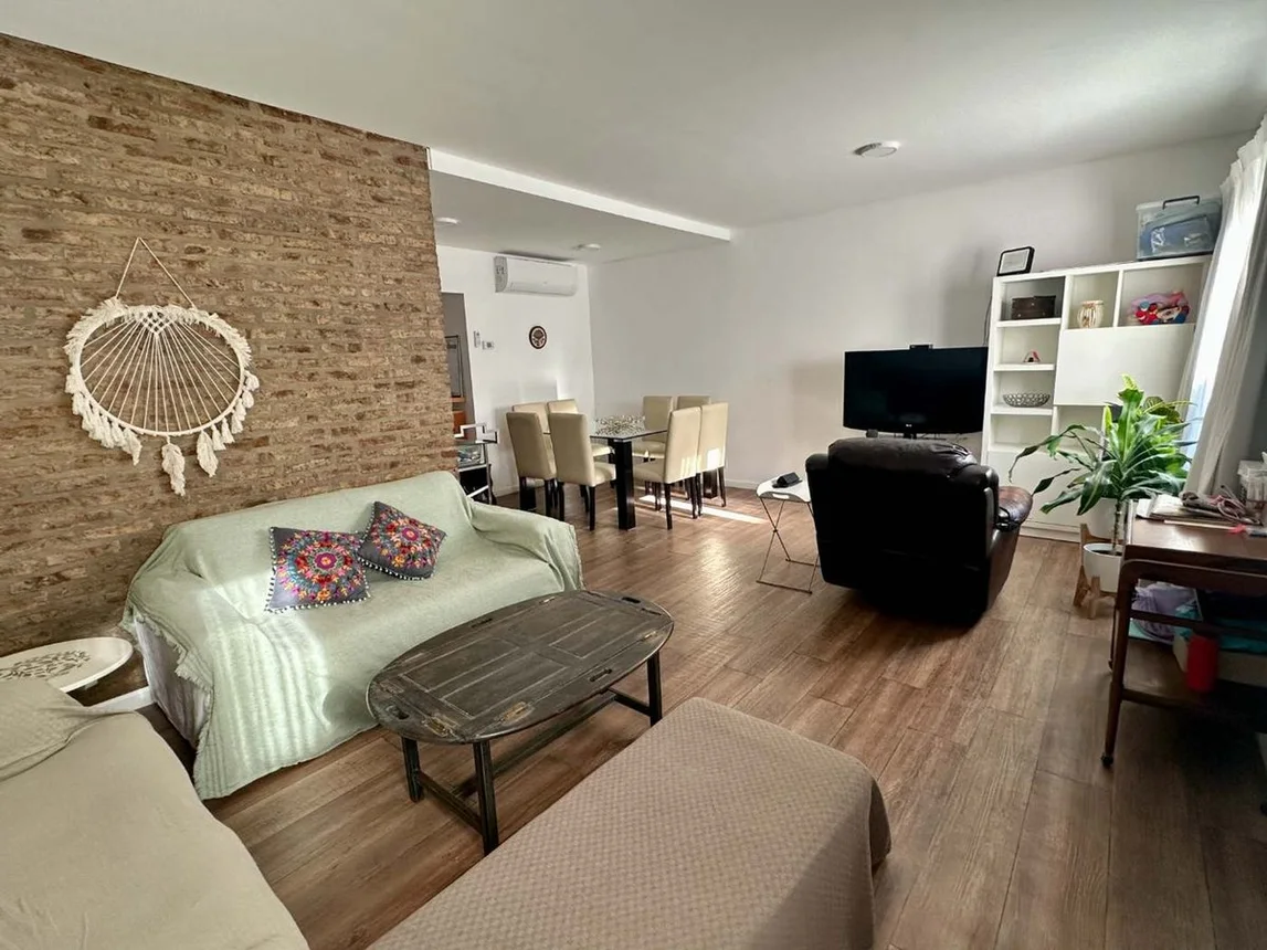 Casa dúplex en venta en Hurlingham, foto 2