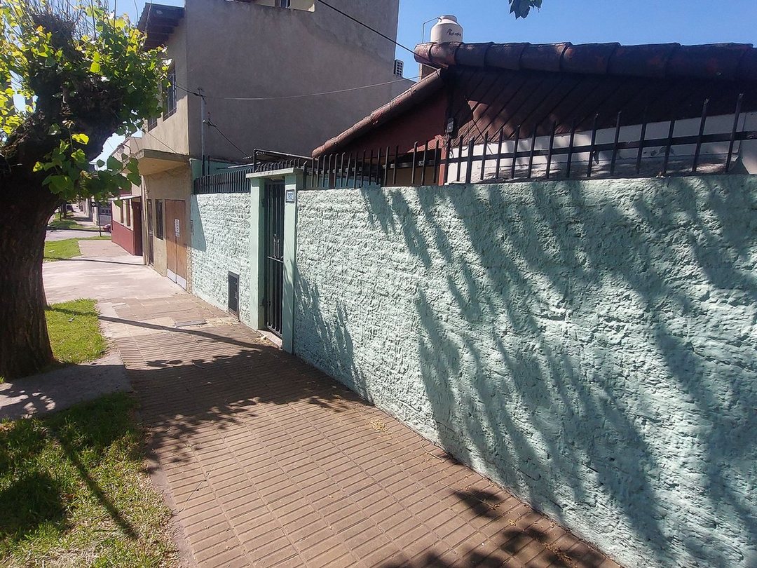 Casa en venta en Villa Ballester ACEPTA PERMUTA