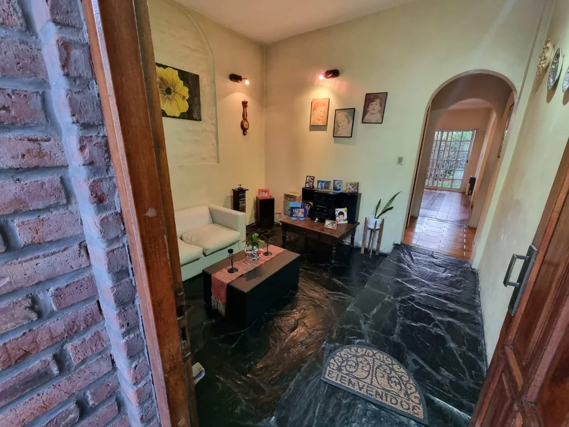 Casa de 6 ambientes en venta en Bernal Este, Maipú 200, foto 2