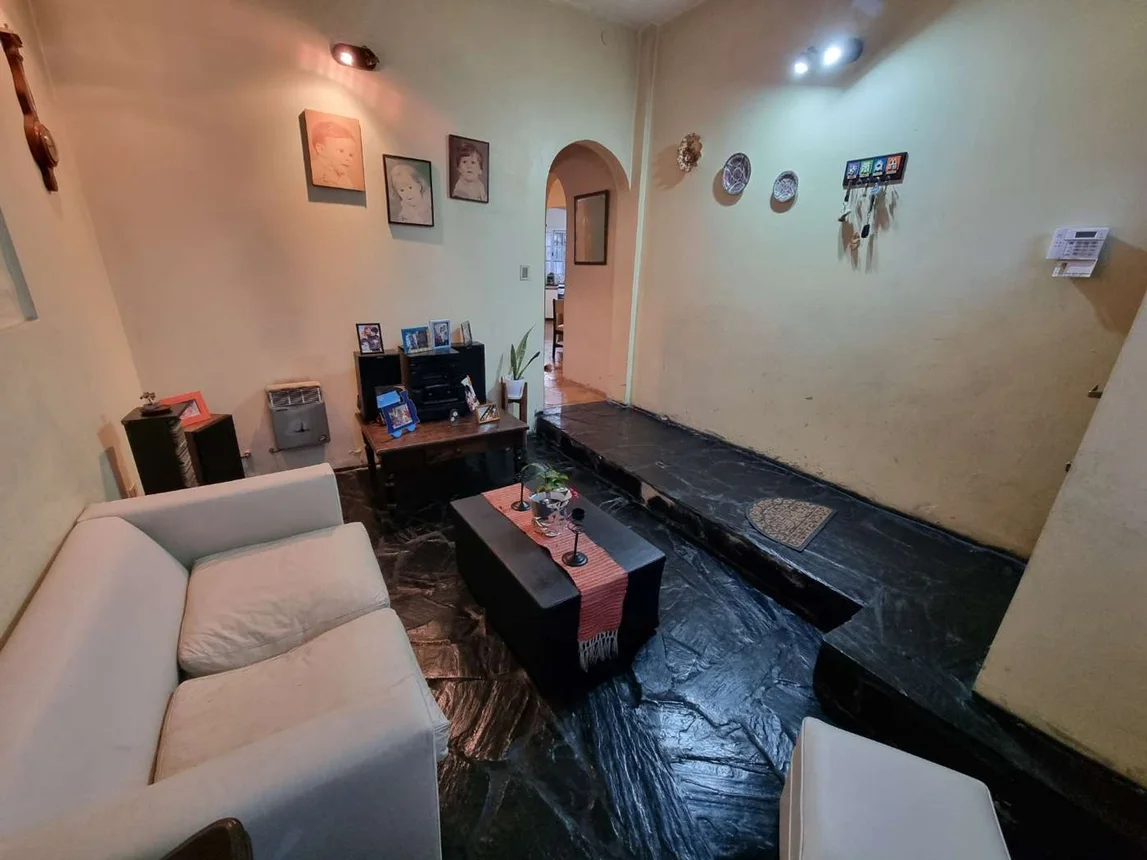 Casa de 6 ambientes en venta en Bernal Este, Maipú 200, foto 3