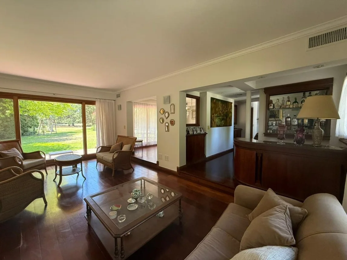 Casa de 5 ambientes en venta en Tristán Suárez, Blas Parera 1300, foto 4