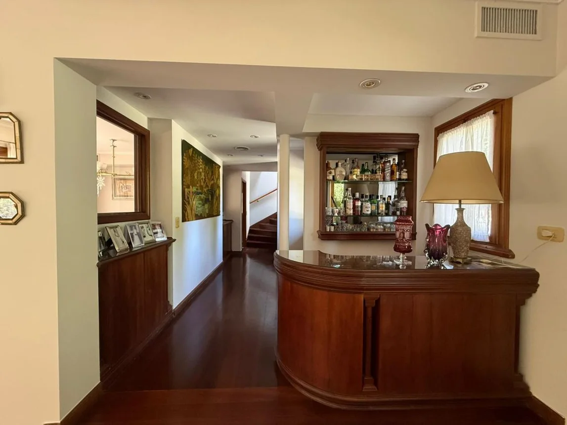 Casa de 5 ambientes en venta en Tristán Suárez, Blas Parera 1300, foto 3
