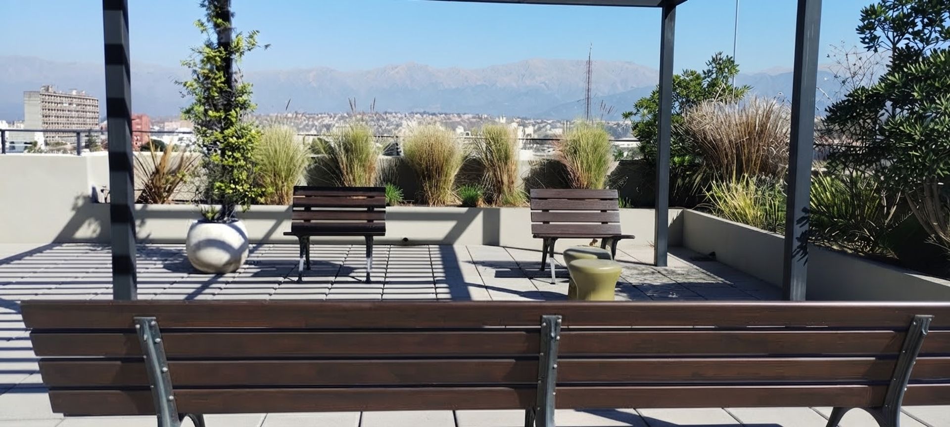 DEPTO 2 DORM VENTA PILETA Y COCHERA ZONA SHOPPING - foto 6