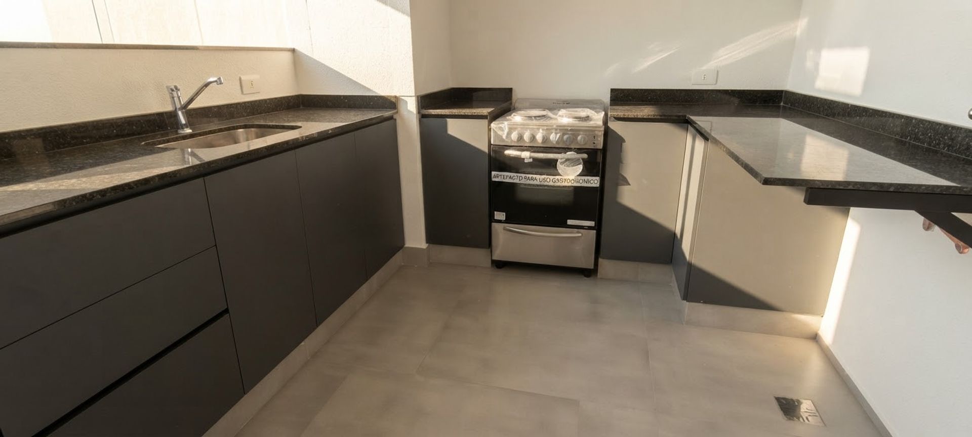 DEPTO 2 DORM VENTA PILETA Y COCHERA ZONA SHOPPING - foto 3