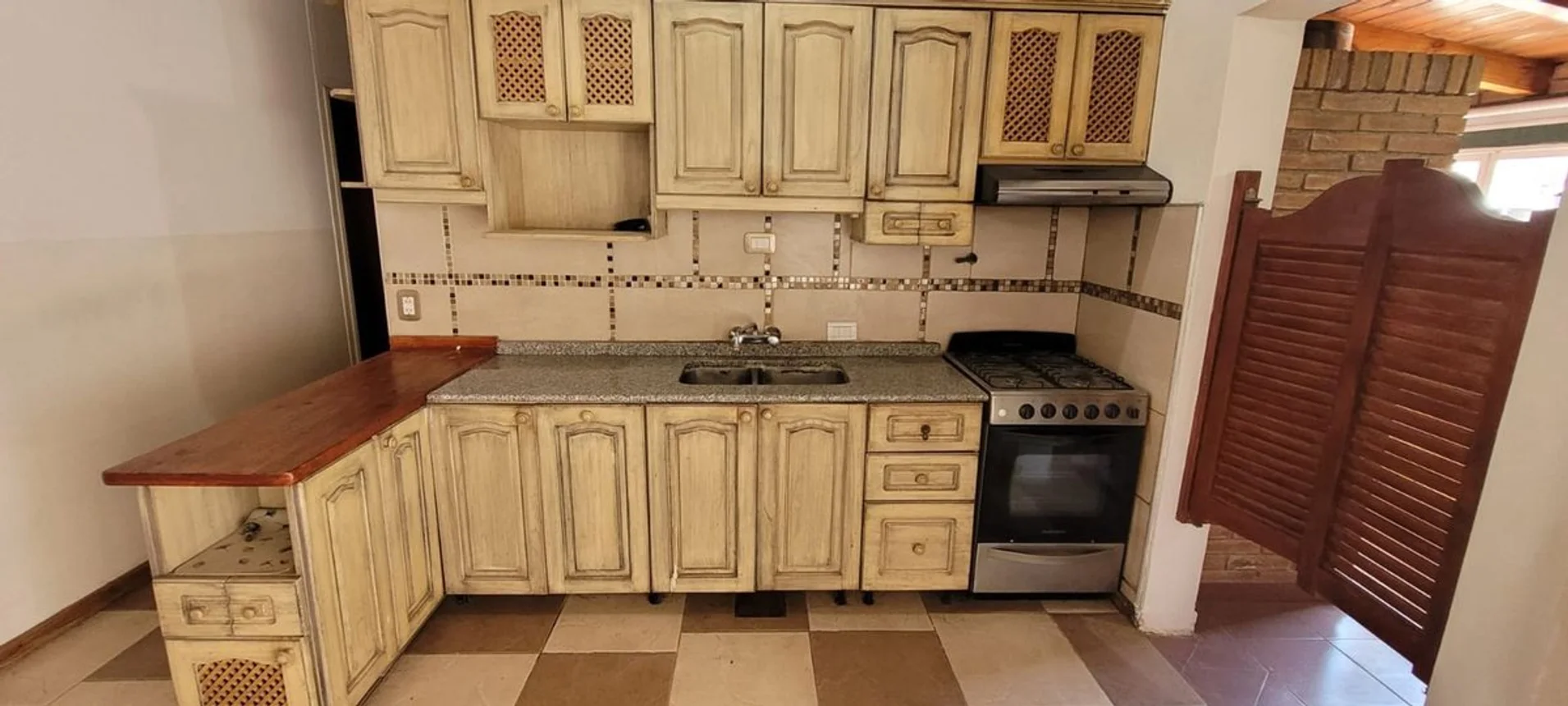 Casa en venta en Guaymallén, foto 2