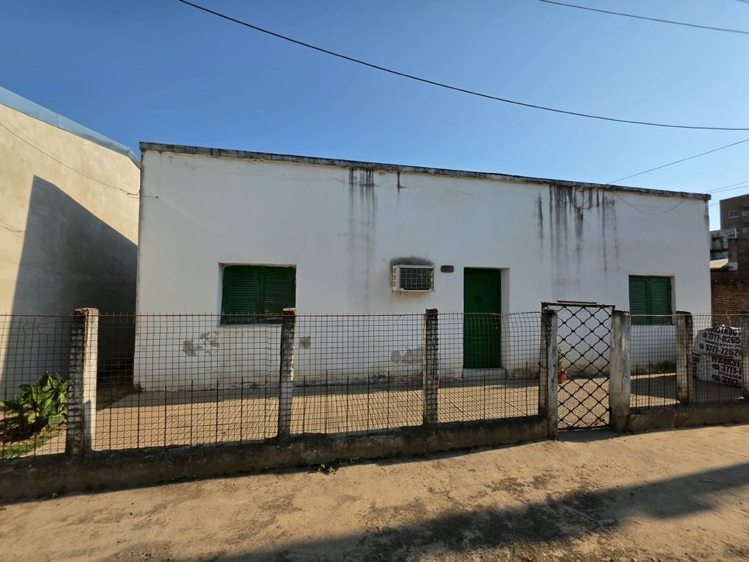 VENDO CASA, BELLA VISTA N° 145, ZONA NORTE.